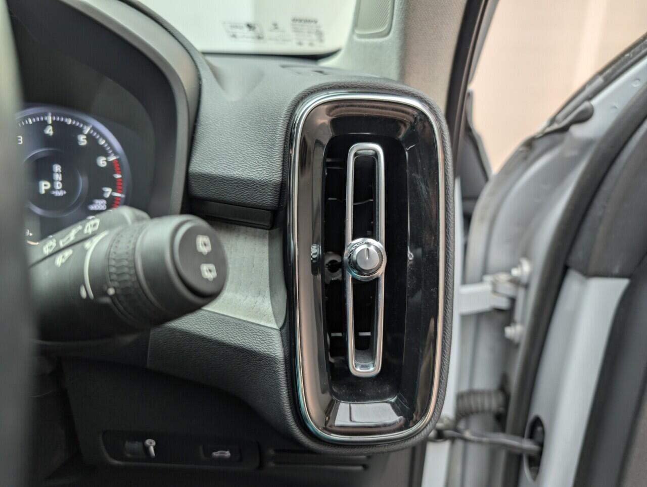 Used Volvo XC40 2021 for sale - 76952809: Photo 21