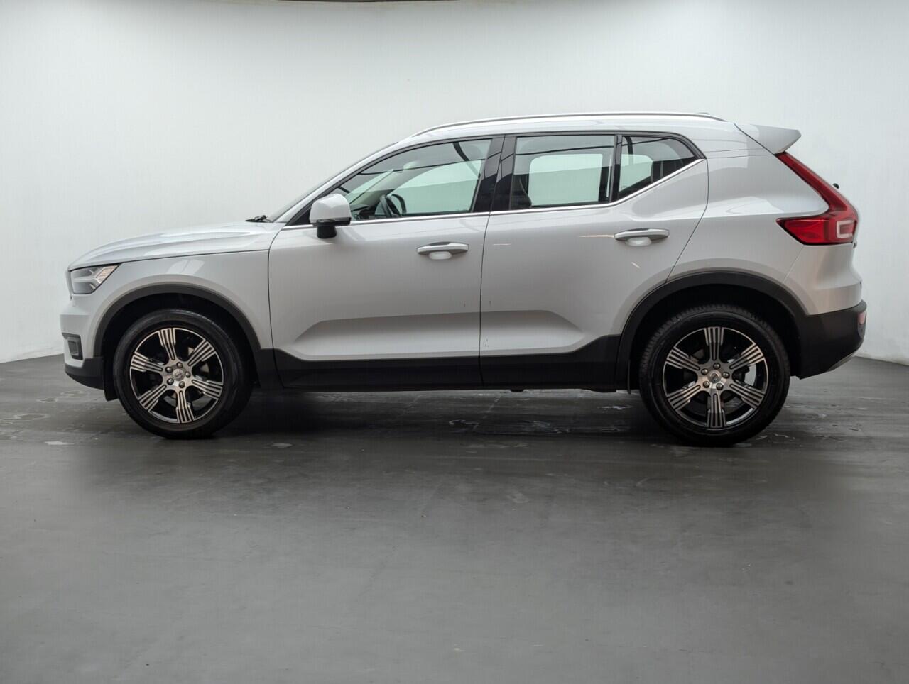 Used Volvo XC40 2021 for sale - 76952809: Photo 5