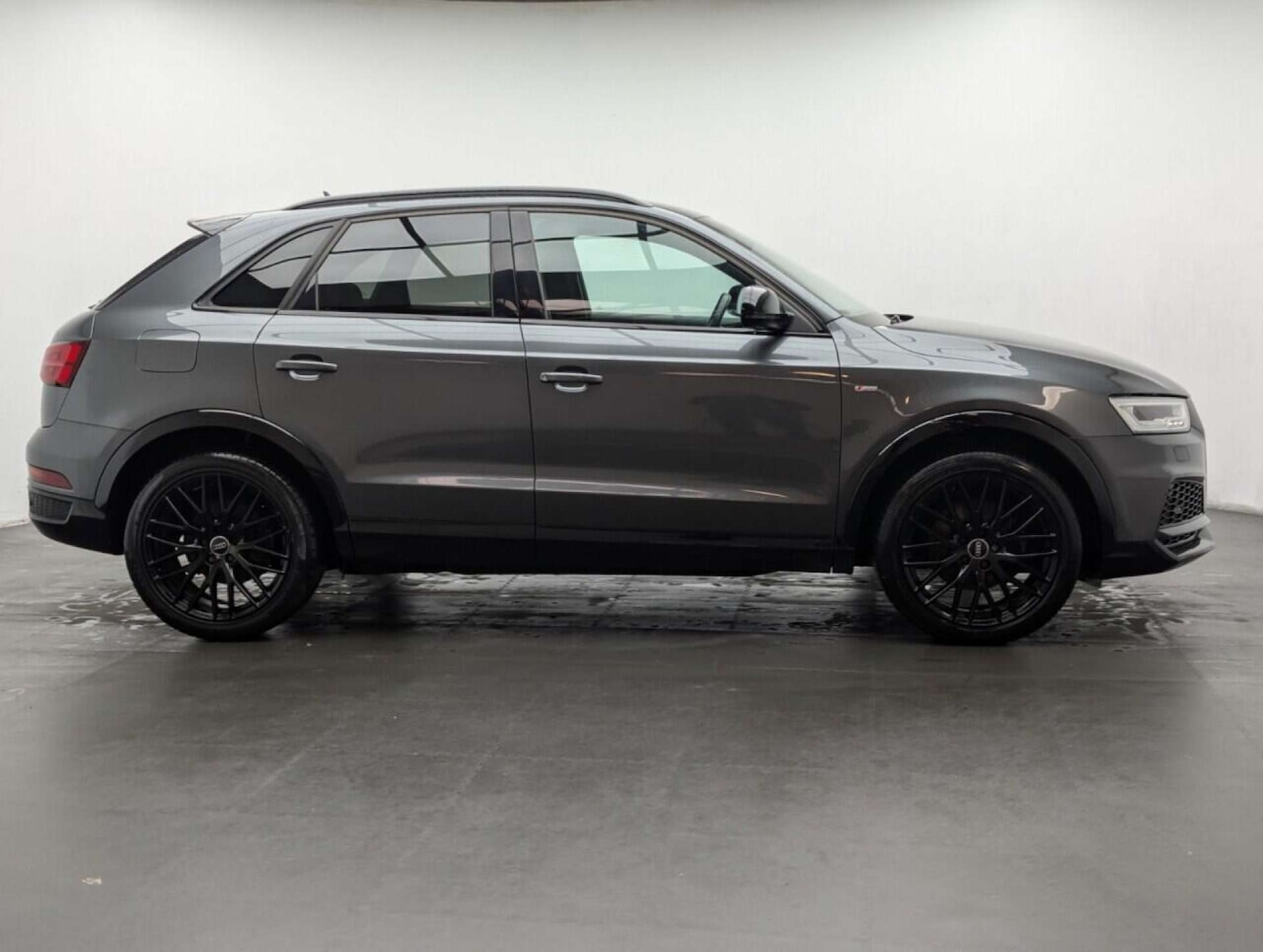 Used Audi Q3 2018 for sale - 77714177: Photo 9