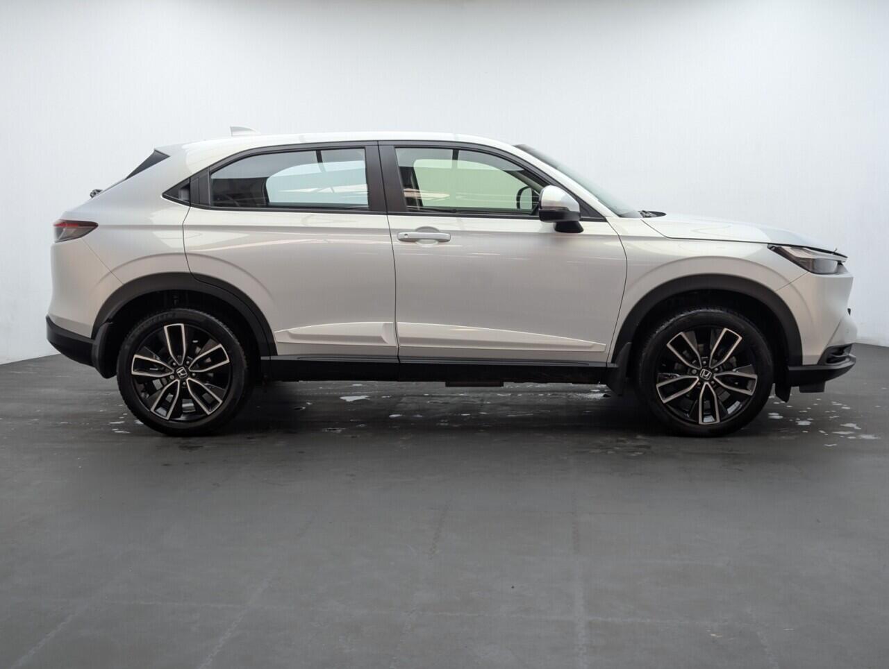 Used Honda HR-V 2022 for sale - 76425863: Photo 9