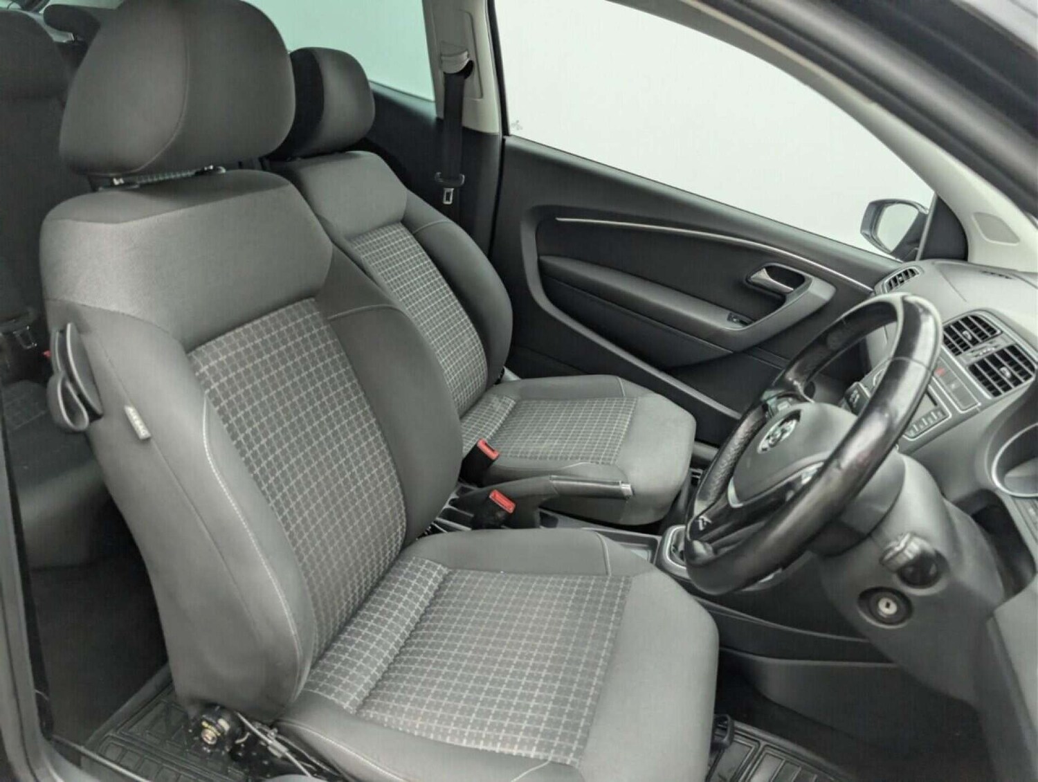 Used Volkswagen Polo 2017 for sale - 77714590: Photo 12