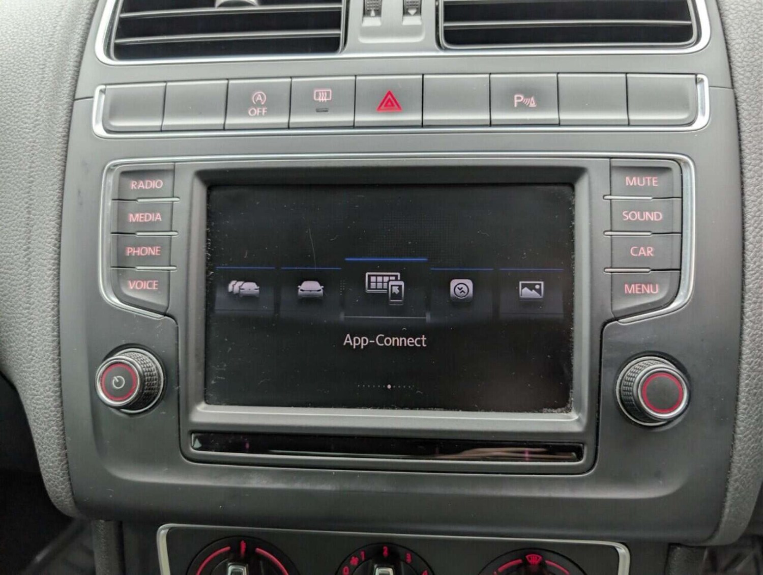 Used Volkswagen Polo 2017 for sale - 77714590: Photo 14