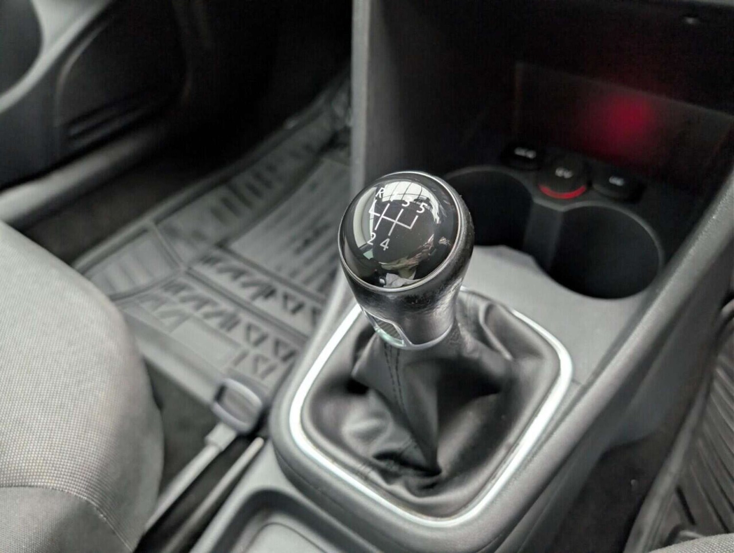 Used Volkswagen Polo 2017 for sale - 77714590: Photo 16