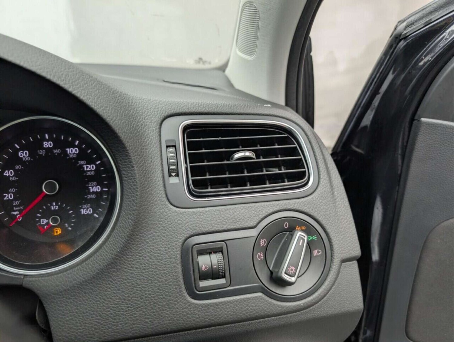 Used Volkswagen Polo 2017 for sale - 77714590: Photo 18