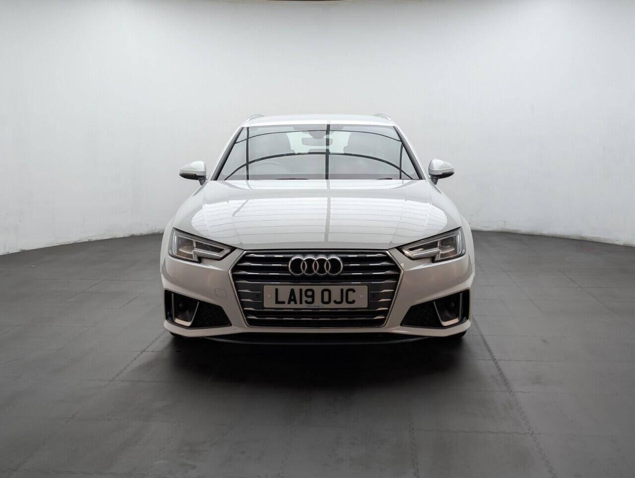Used Audi A4 Avant 2019 for sale - 76549563: Photo 3