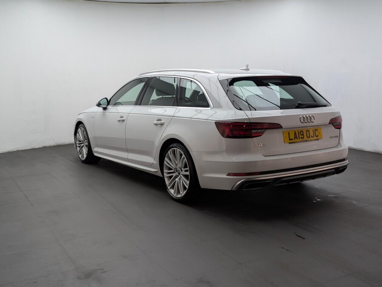 Used Audi A4 Avant 2019 for sale - 76549563: Photo 6