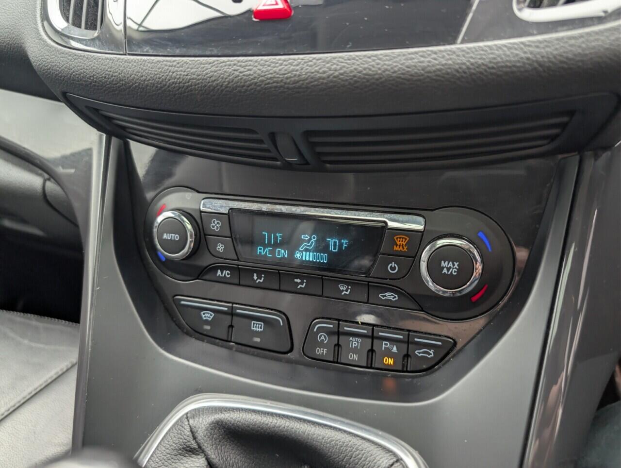 Used Ford Kuga 2015 for sale - 77175556: Photo 14