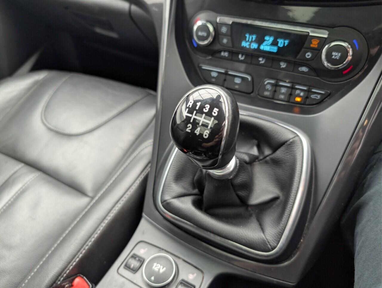 Used Ford Kuga 2015 for sale - 77175556: Photo 15