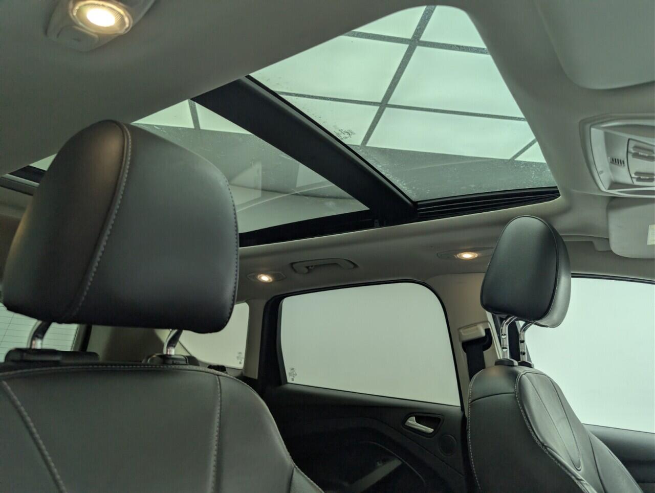 Used Ford Kuga 2015 for sale - 77175556: Photo 23