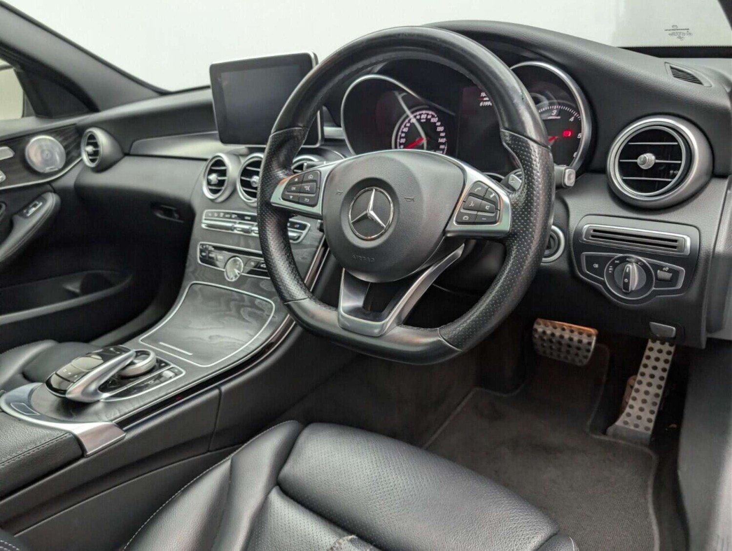 Used Mercedes-Benz C Class 2017 for sale - 77714354: Photo 11