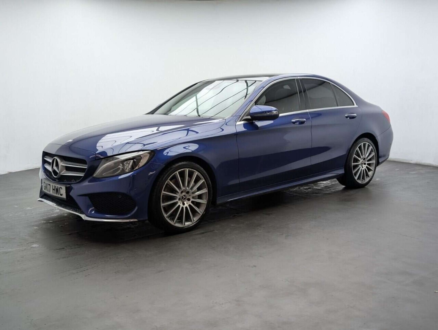 Used Mercedes-Benz C Class 2017 for sale - 77714354: Photo 4