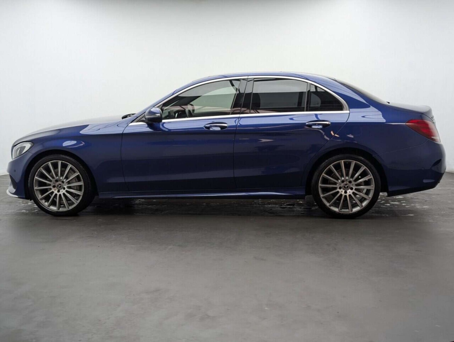 Used Mercedes-Benz C Class 2017 for sale - 77714354: Photo 5