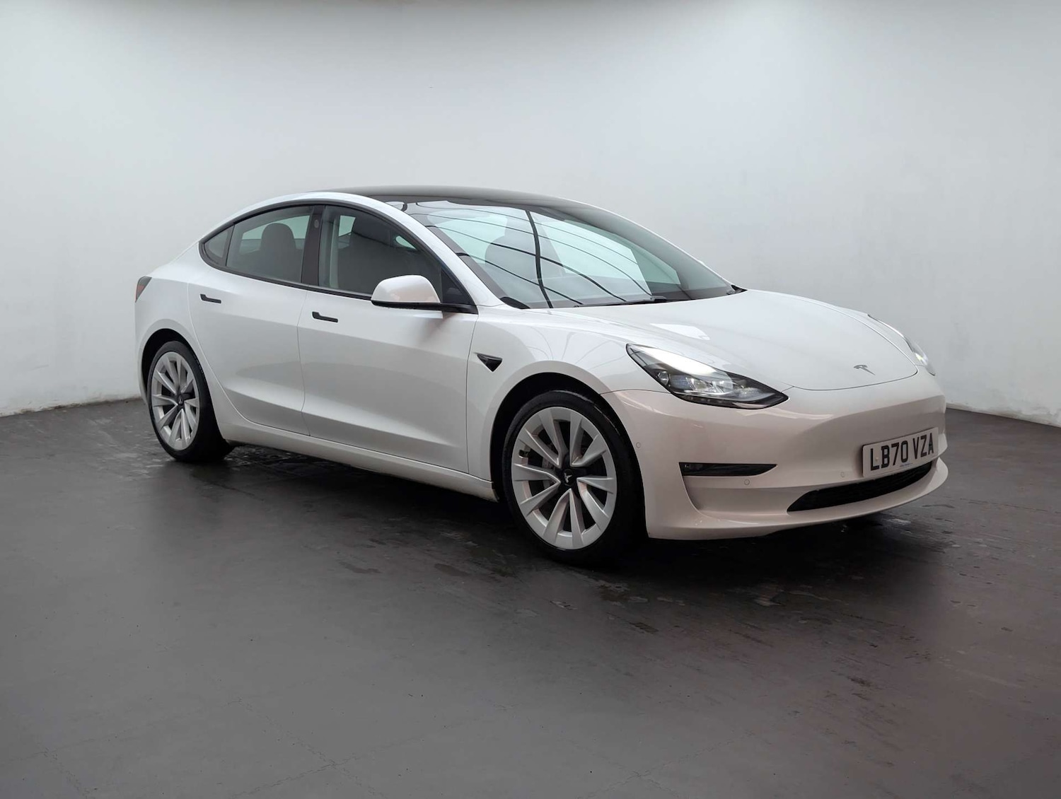 Used Tesla Model 3 2020 for sale - 78091330: Photo 2
