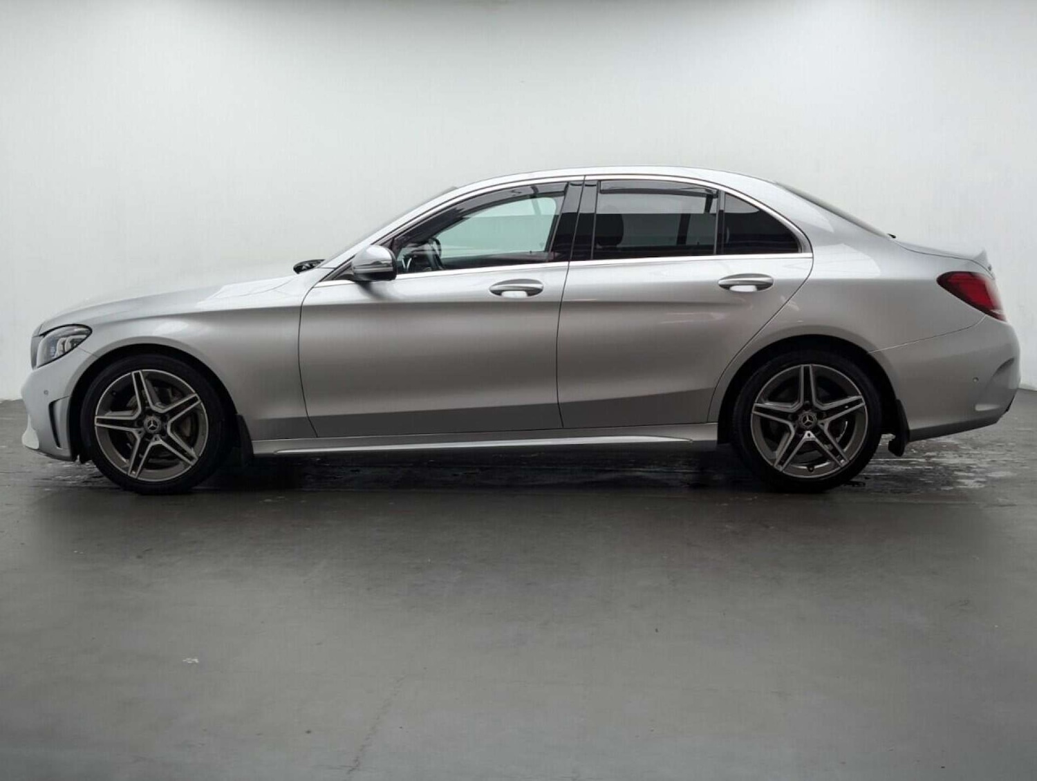 Used Mercedes-Benz C Class 2020 for sale - 77714870: Photo 5