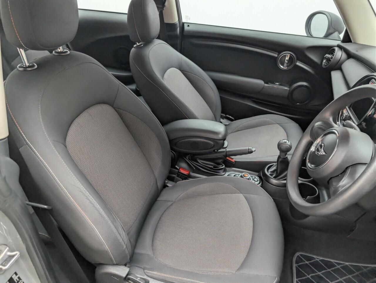 Used MINI Hatch 2017 for sale - 76657732: Photo 12