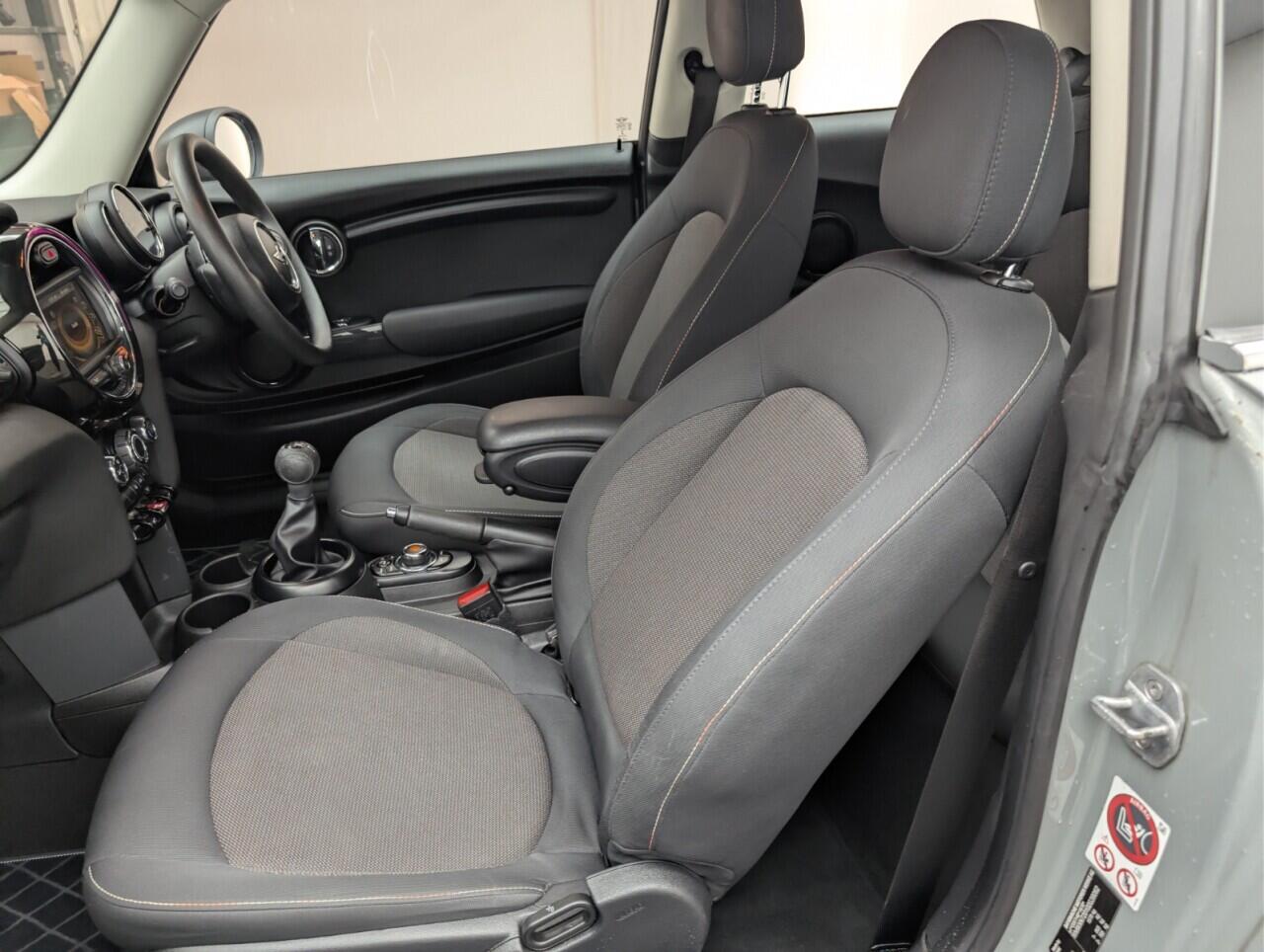 Used MINI Hatch 2017 for sale - 76657732: Photo 24