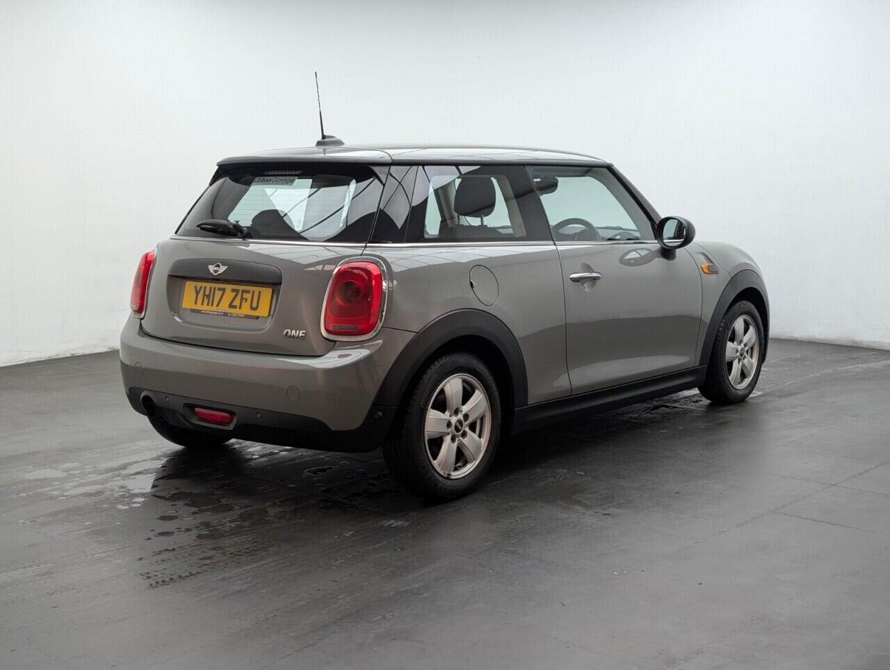 Used MINI Hatch 2017 for sale - 76657732: Photo 8