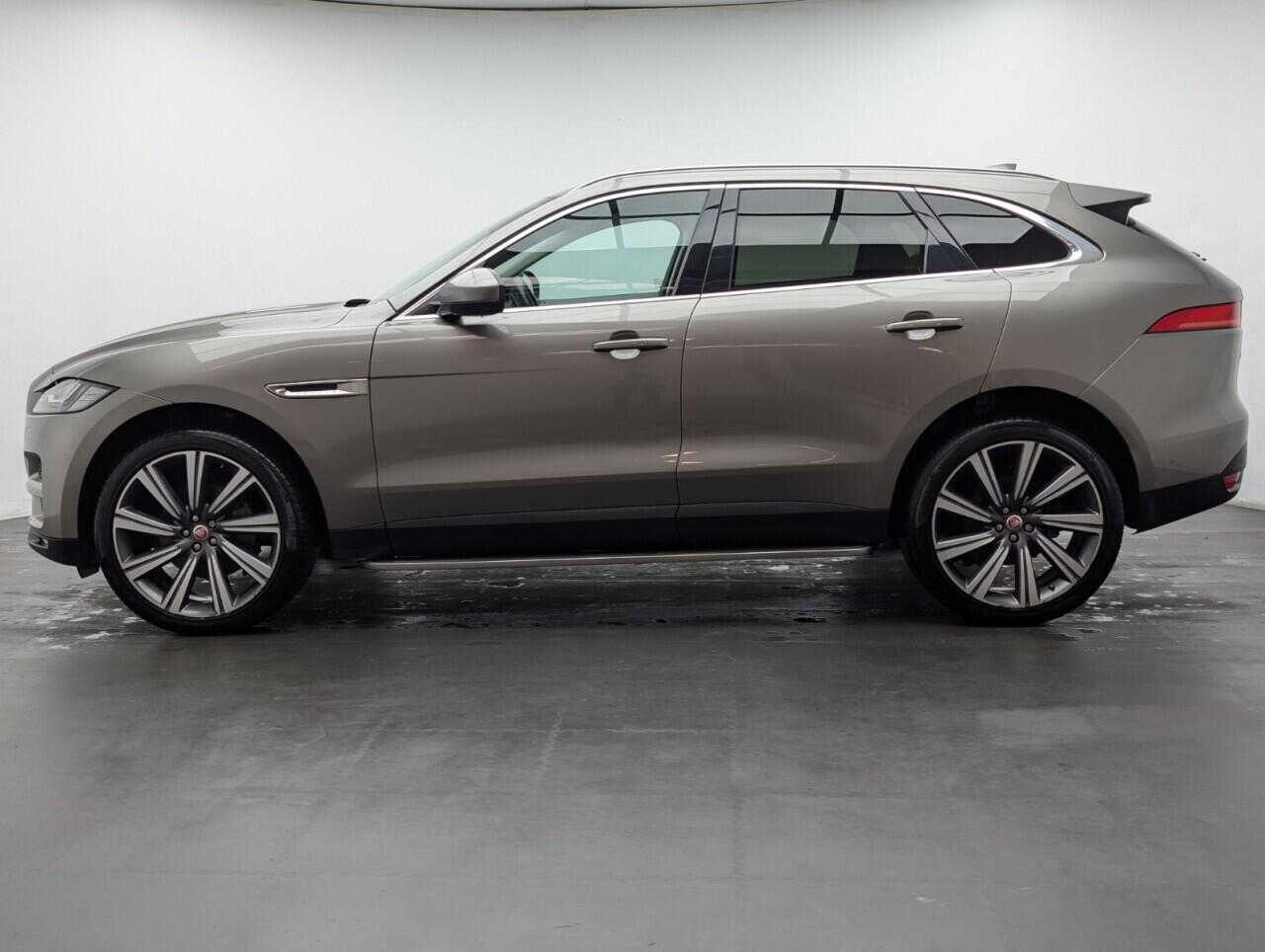 Used Jaguar F-Pace 2018 for sale - 76424405: Photo 16
