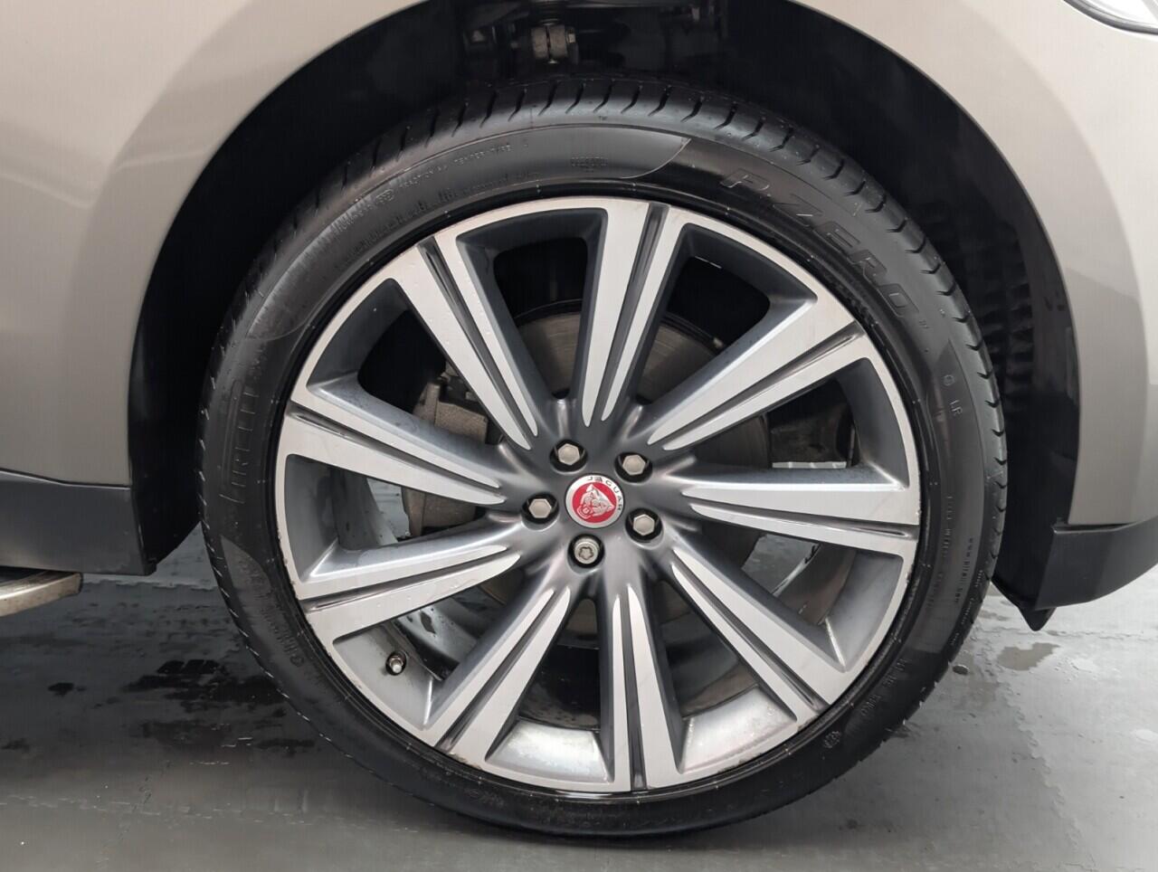 Used Jaguar F-Pace 2018 for sale - 76424405: Photo 21