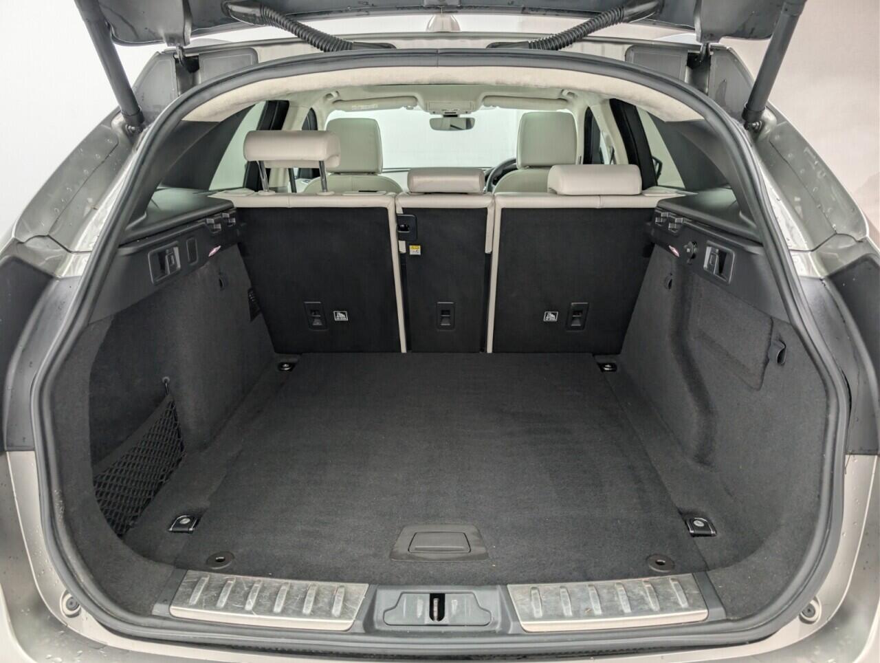 Used Jaguar F-Pace 2018 for sale - 76424405: Photo 40