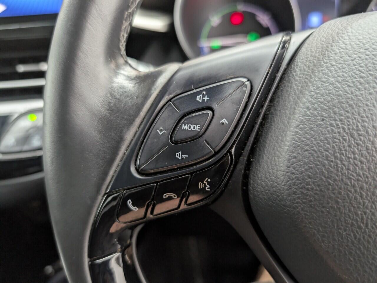 Used Toyota C-HR 2019 for sale - 76473007: Photo 19