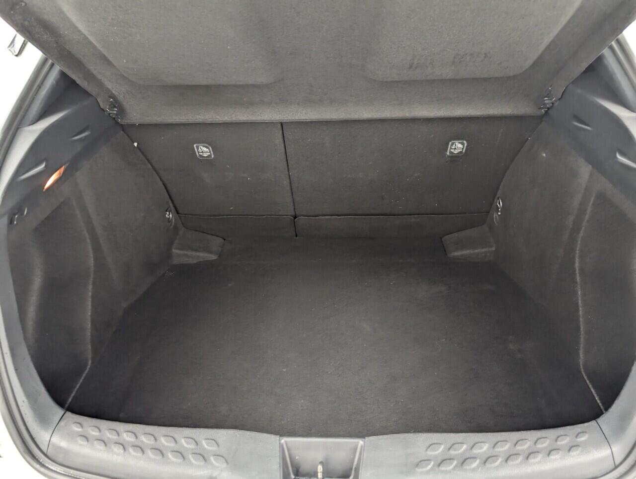 Used Toyota C-HR 2019 for sale - 76473007: Photo 26