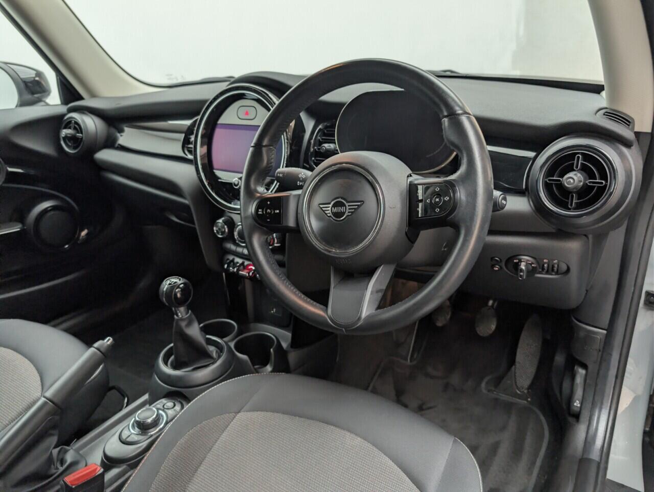 Used MINI Hatch 2022 for sale - 76537870: Photo 11