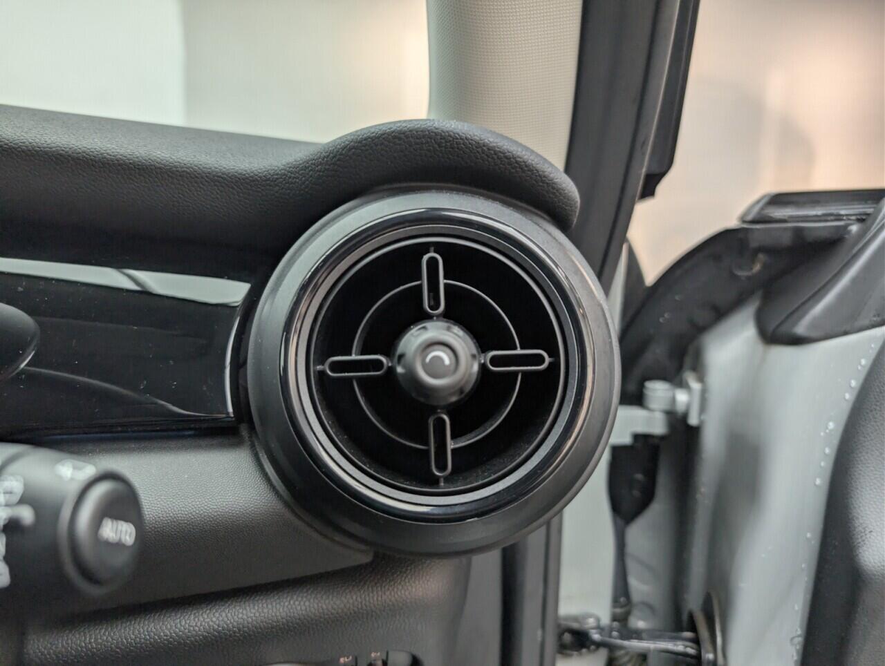 Used MINI Hatch 2022 for sale - 76537870: Photo 20