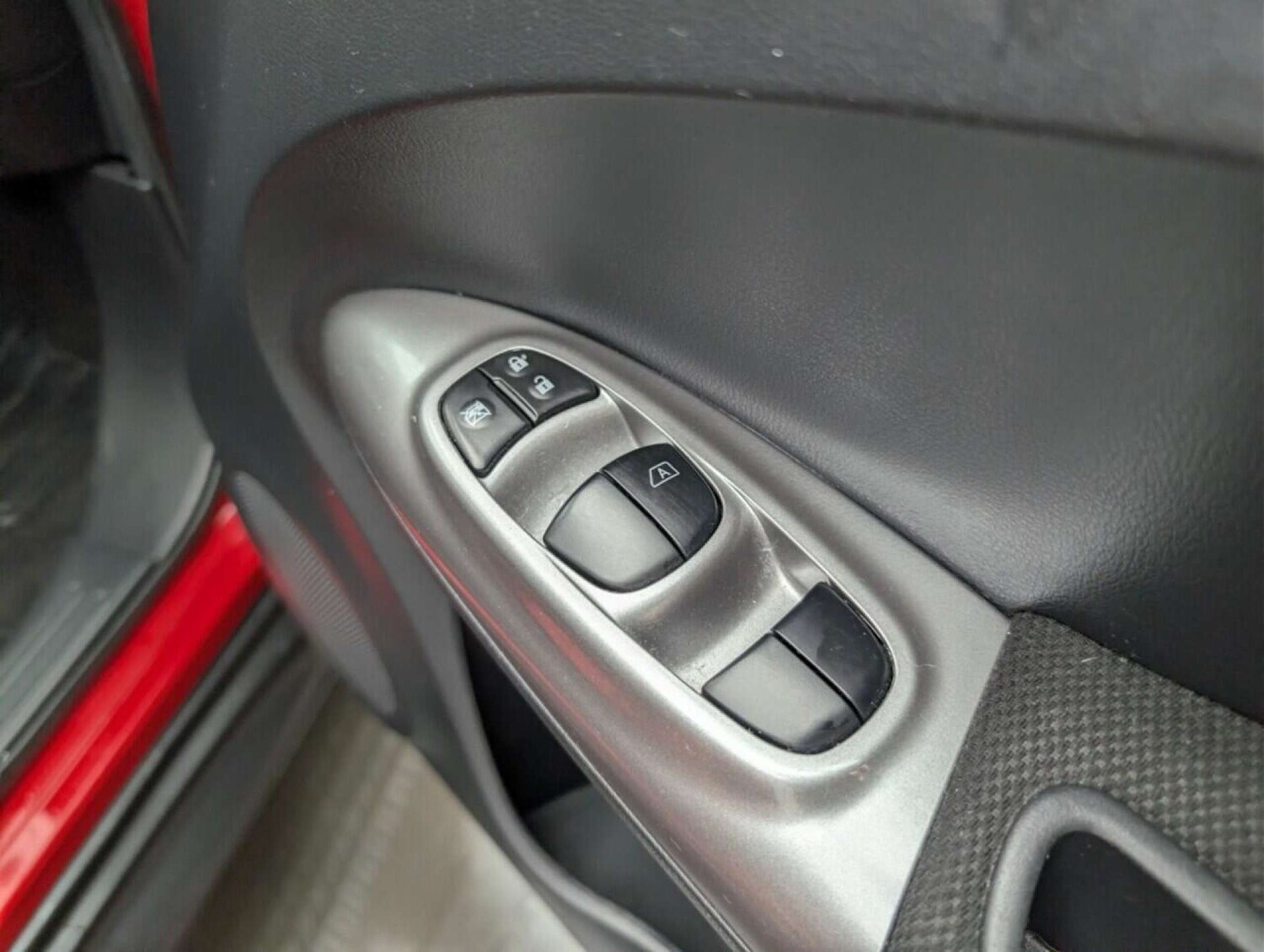 Used Nissan Juke 2018 for sale - 77713759: Photo 18