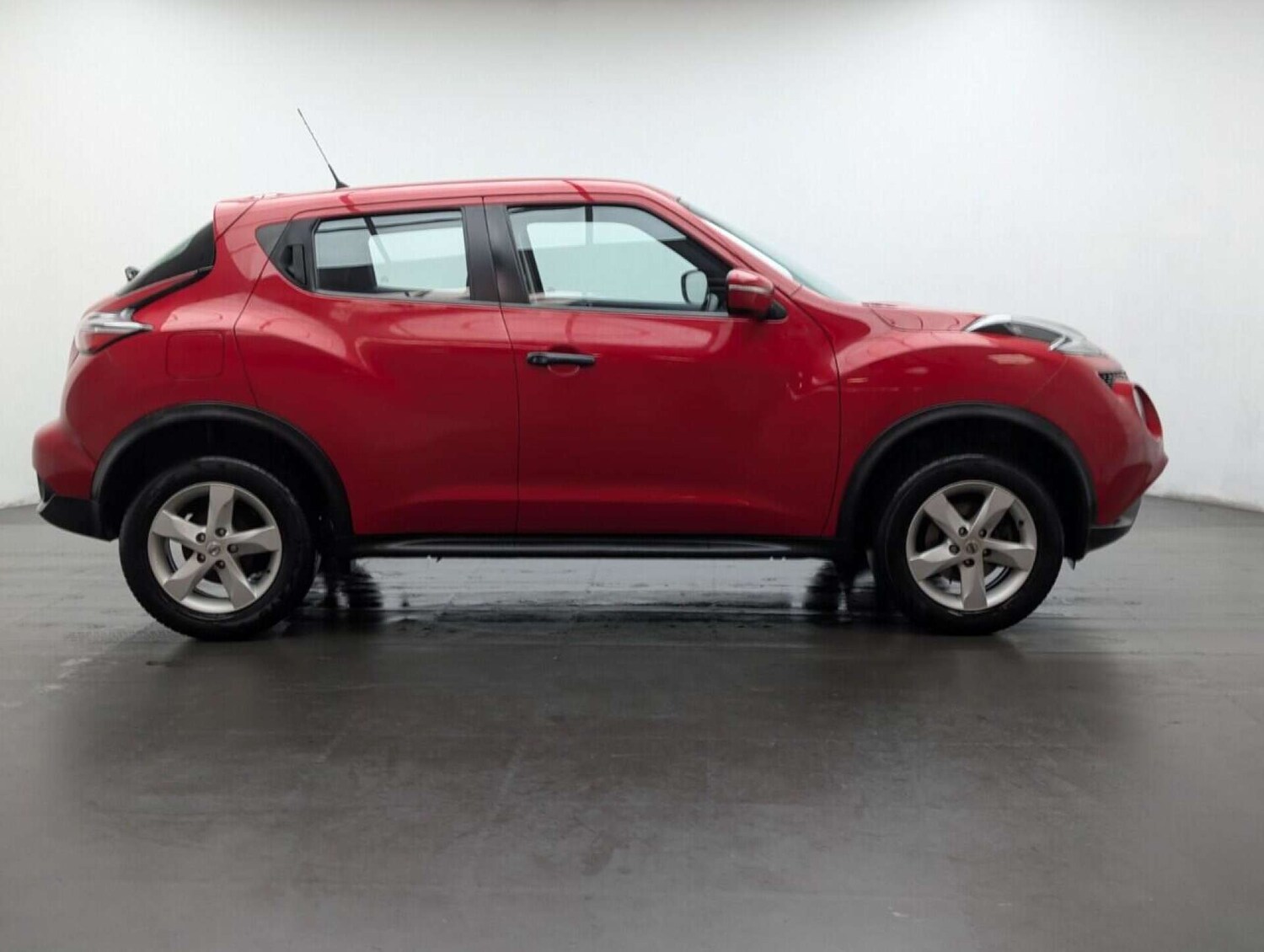 Used Nissan Juke 2018 for sale - 77713759: Photo 9
