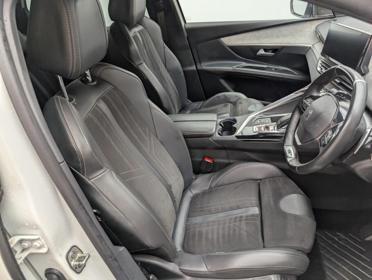 Used Peugeot 5008 2020 for sale - 76424406: Photo 12