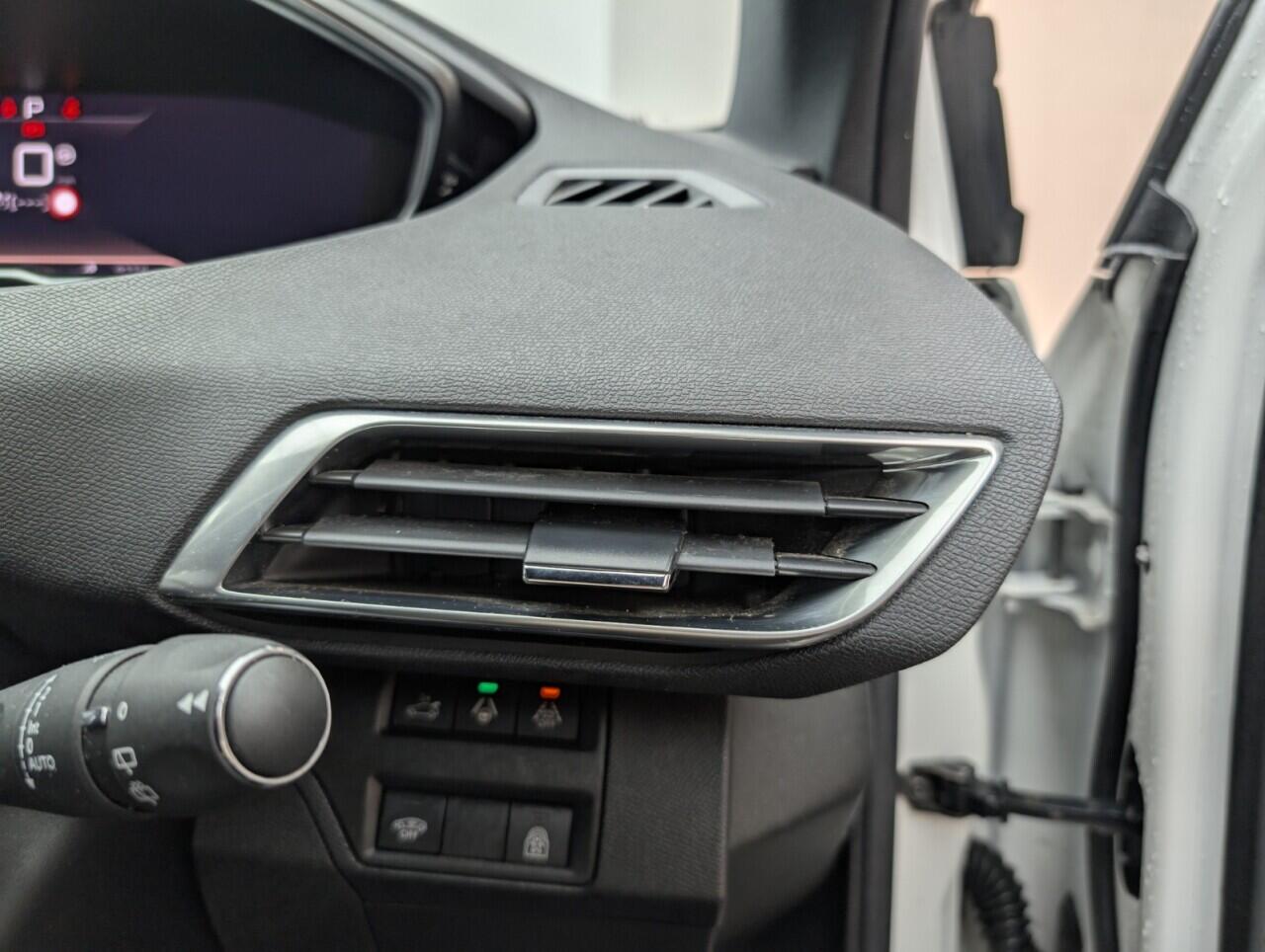 Used Peugeot 5008 2020 for sale - 76424406: Photo 21