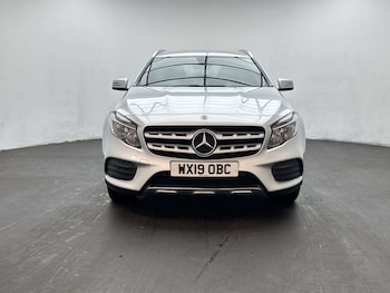 Used Mercedes-Benz GLA 2019 for sale - 79353210: Photo