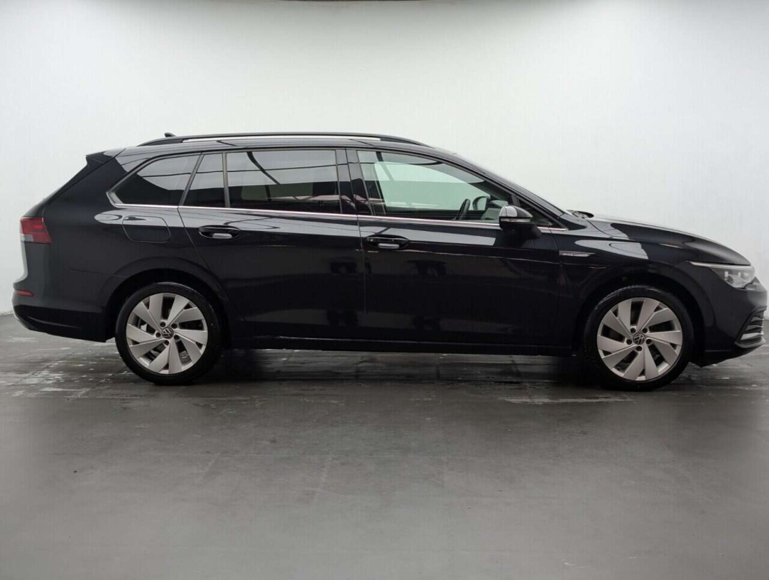 Used Volkswagen Golf 2021 for sale - 77713841: Photo 9