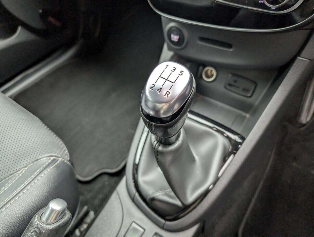 Used Renault Clio 2018 for sale - 77279230: Photo 15