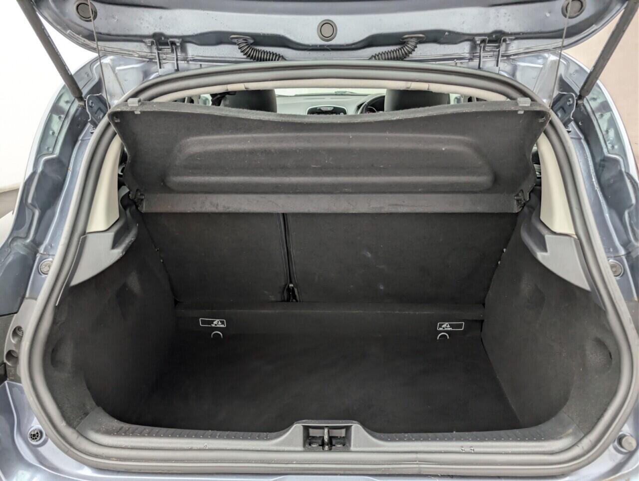 Used Renault Clio 2018 for sale - 77279230: Photo 24