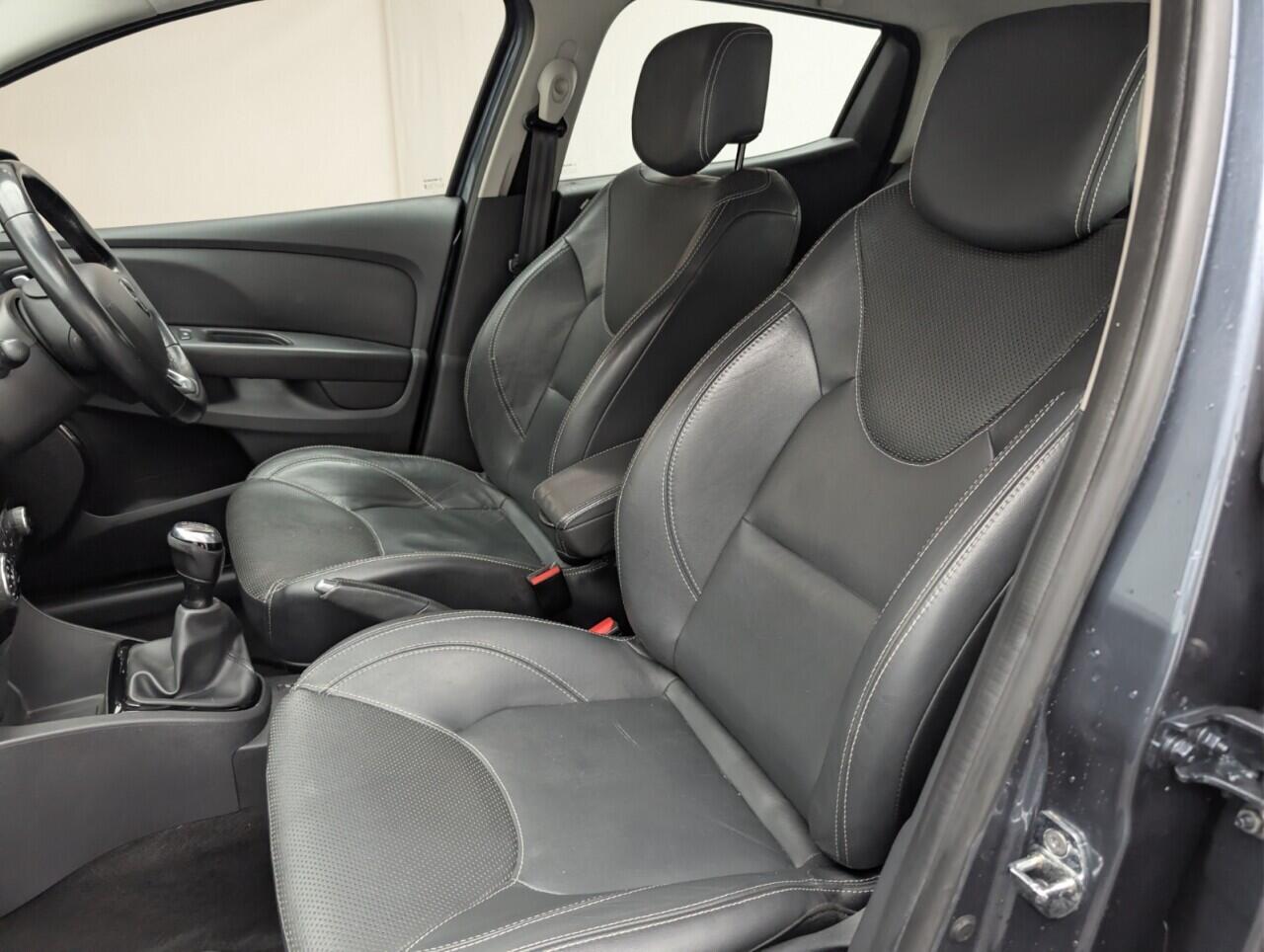 Used Renault Clio 2018 for sale - 77279230: Photo 26