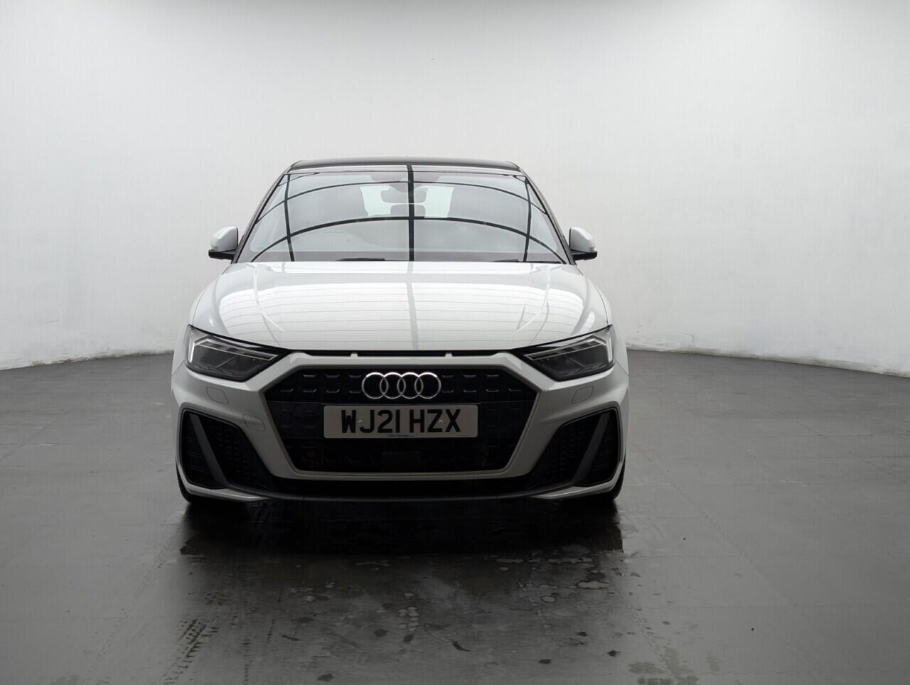 Used Audi A1 for sale - 76771856: Photo 3