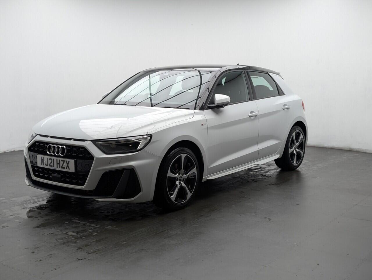 Used Audi A1 for sale - 76771856: Photo 4