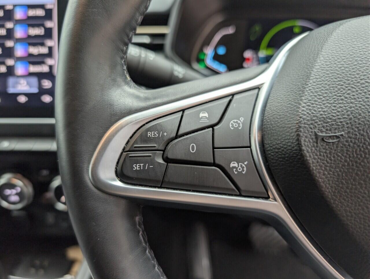 Used Renault Clio 2022 for sale - 76975641: Photo 19