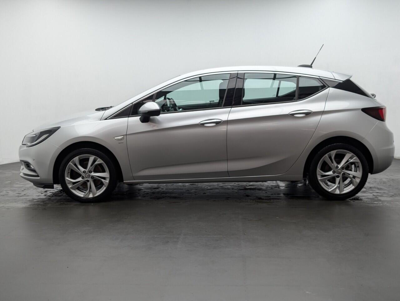 Used Vauxhall Astra 2016 for sale - 77143599: Photo 4