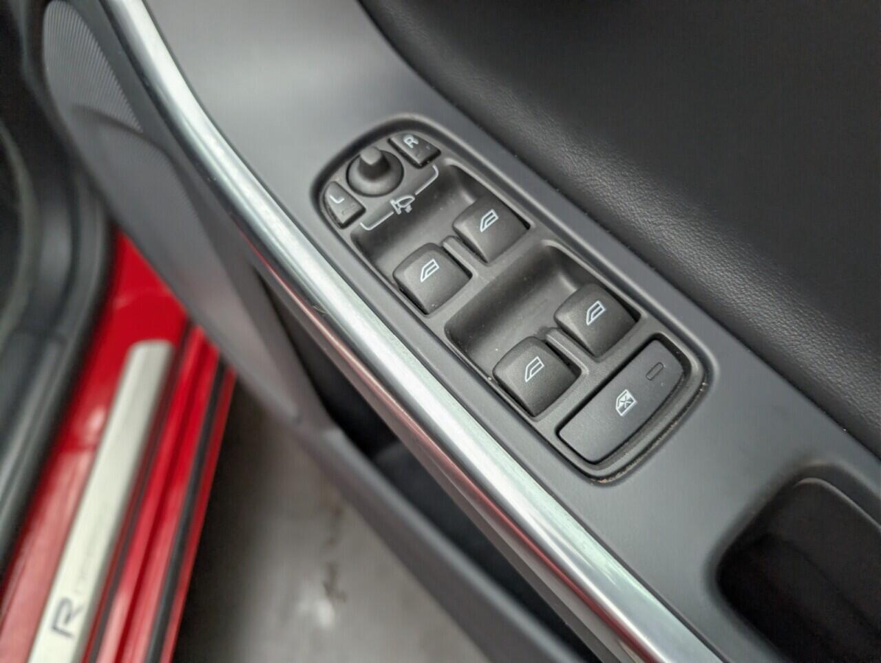 Used Volvo V60 2017 for sale - 76865305: Photo 22