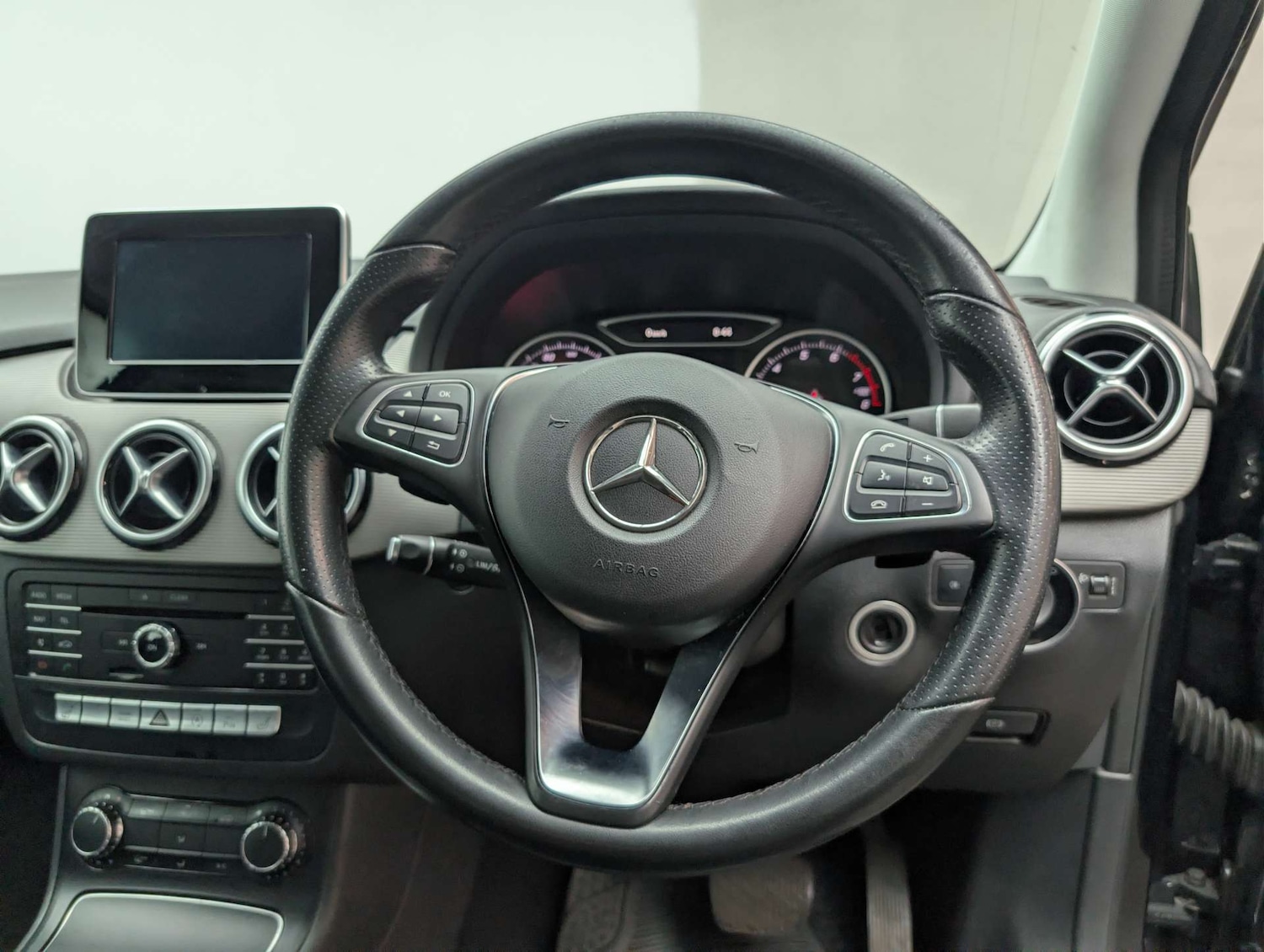 Used Mercedes-Benz B Class 2017 for sale - 78080723: Photo 25