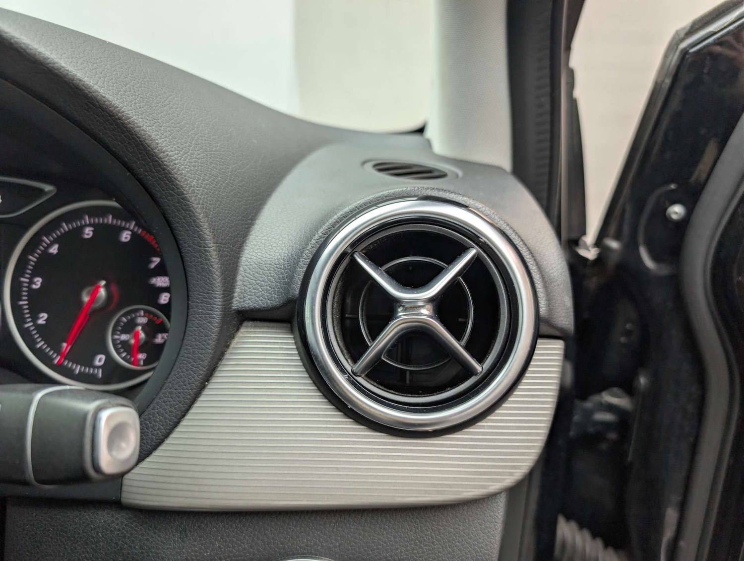 Used Mercedes-Benz B Class 2017 for sale - 78080723: Photo 31