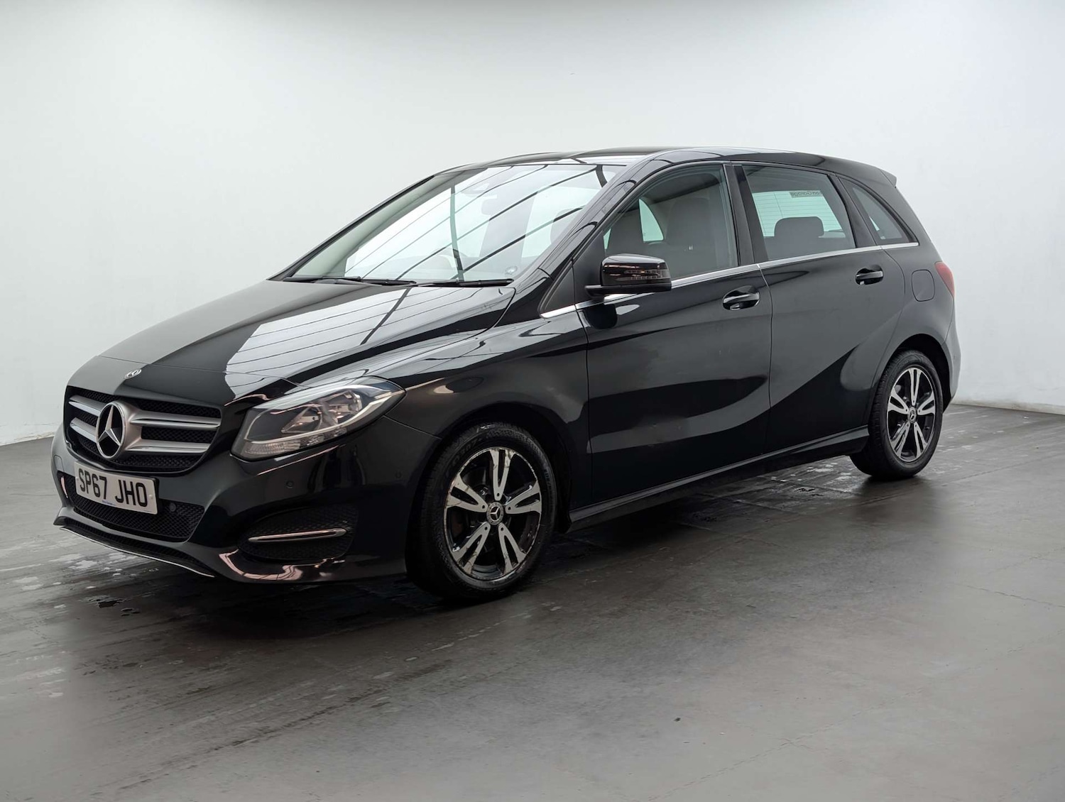 Used Mercedes-Benz B Class 2017 for sale - 78080723: Photo 5