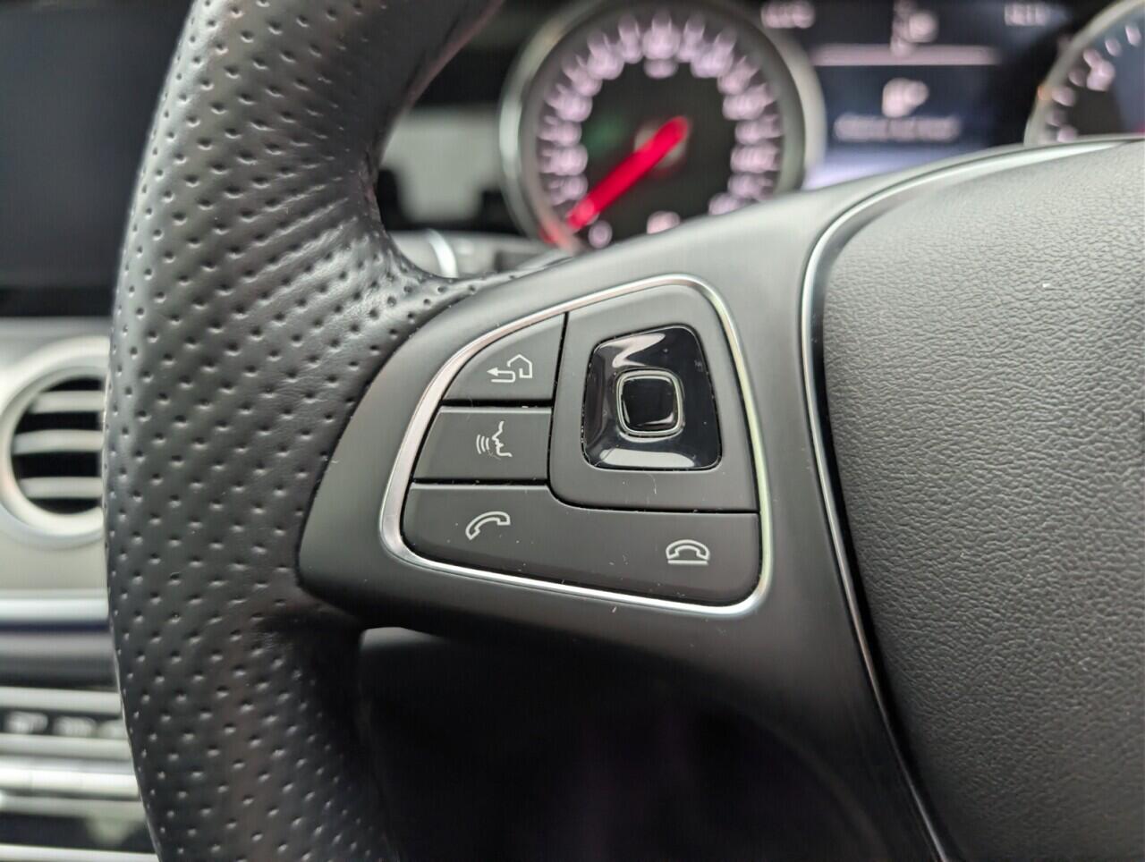 Used Mercedes-Benz E Class 2017 for sale - 77143150: Photo 18