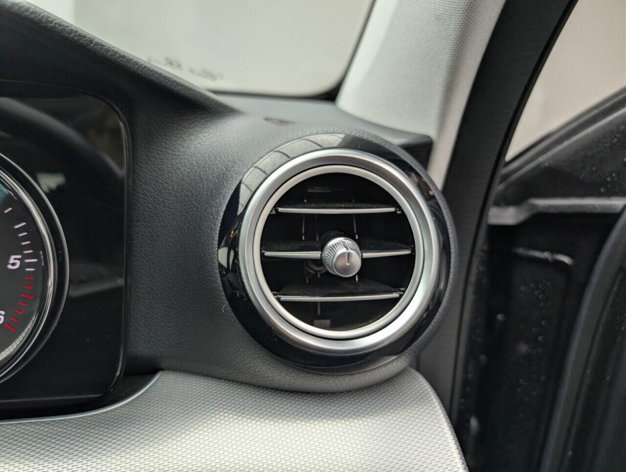 Used Mercedes-Benz E Class 2017 for sale - 77143150: Photo 20