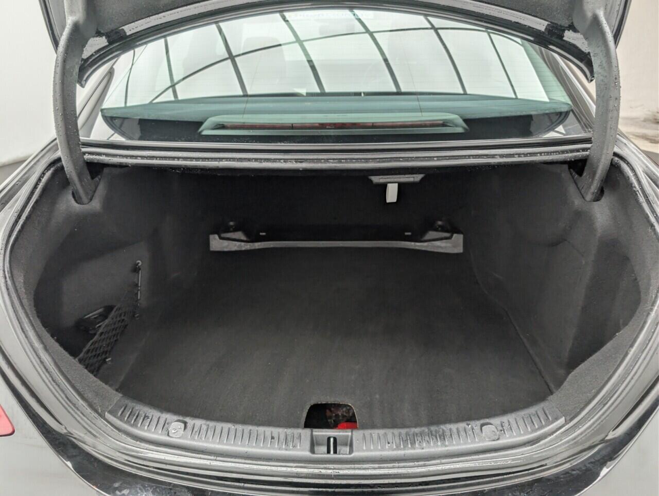 Used Mercedes-Benz E Class 2017 for sale - 77143150: Photo 27