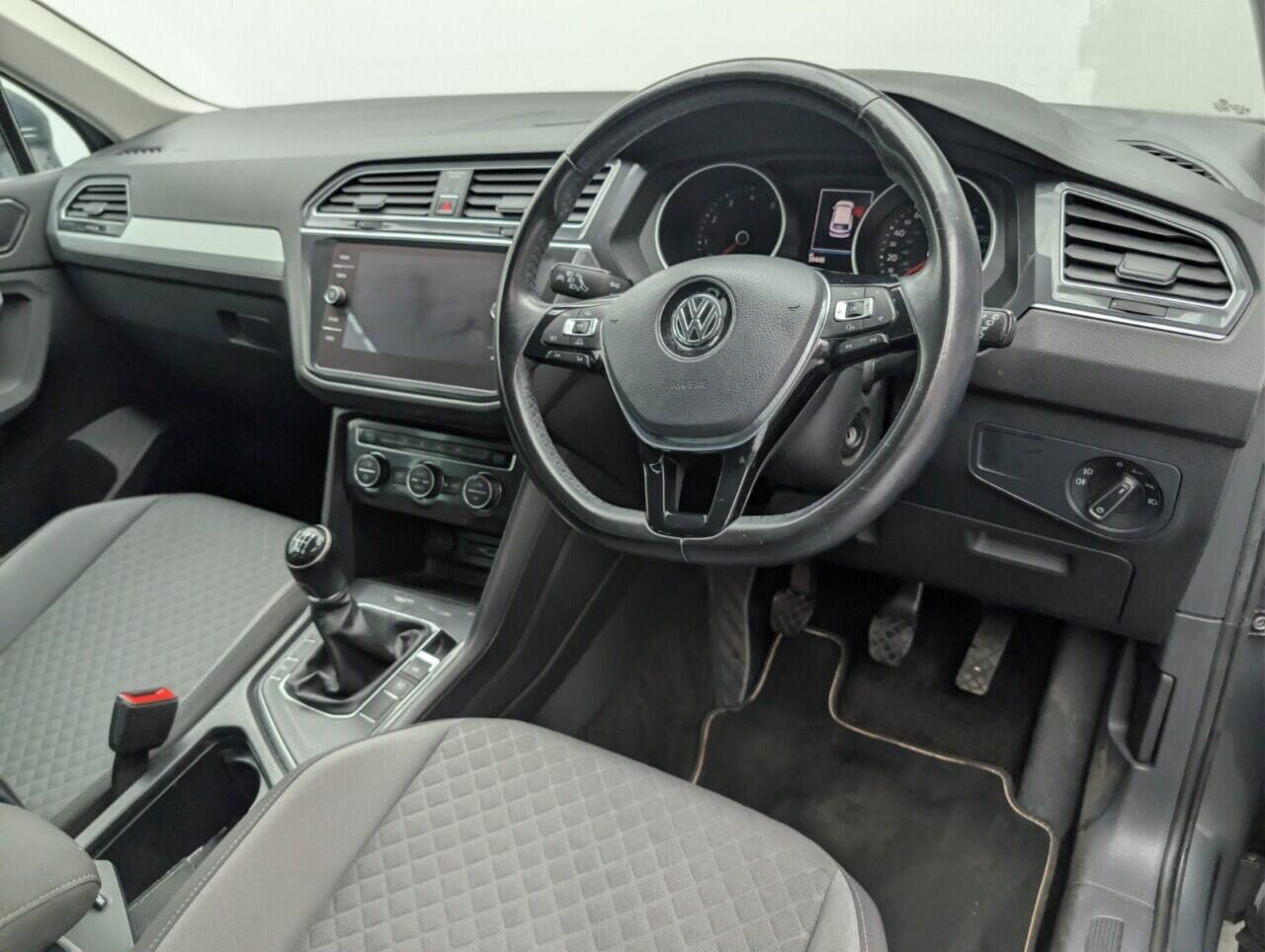 Used Volkswagen Tiguan 2018 for sale - 77611987: Photo 11