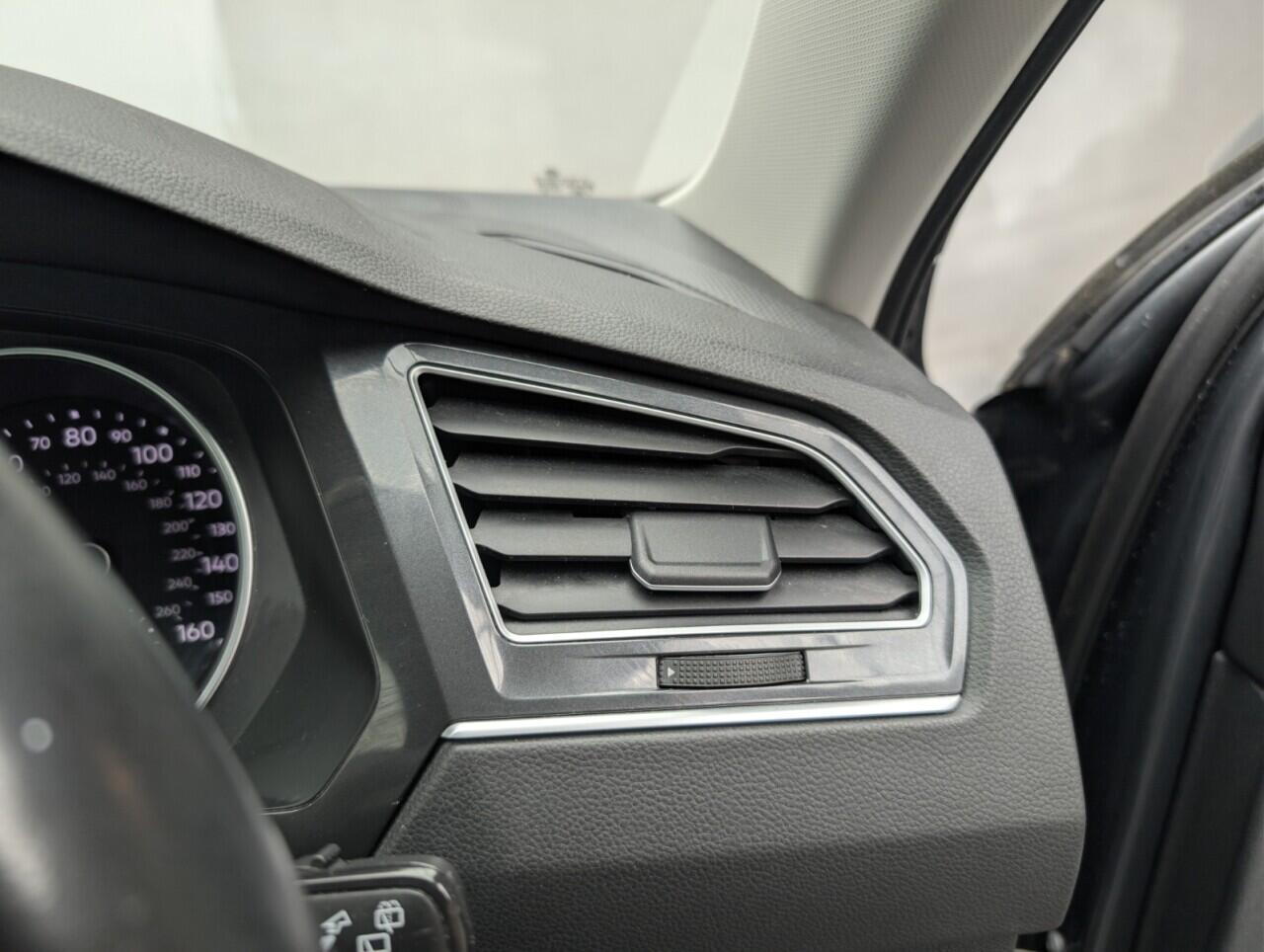 Used Volkswagen Tiguan 2018 for sale - 77611987: Photo 18